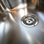 How to clean a stainless steel sink